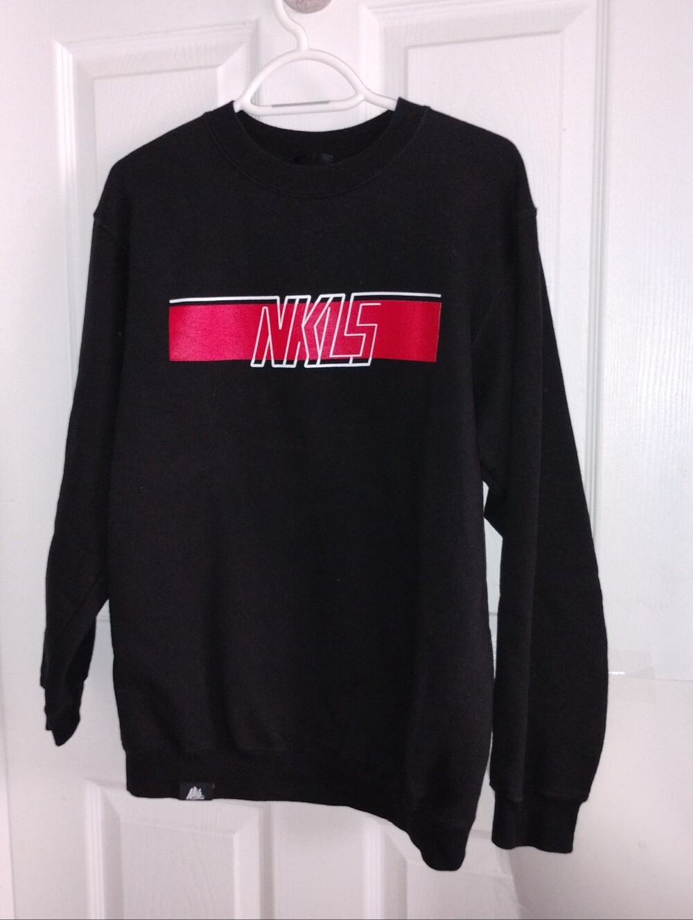 🩷 NKLS Black Crewneck Sweatshirt Sz M